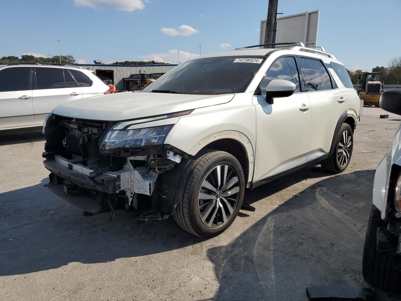 NISSAN PATHFINDER 2023