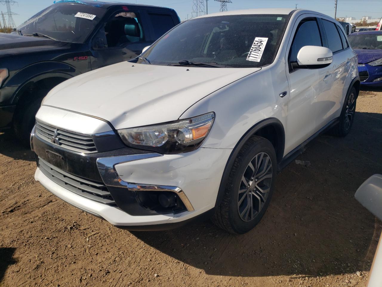 MITSUBISHI OUTLANDER 2016