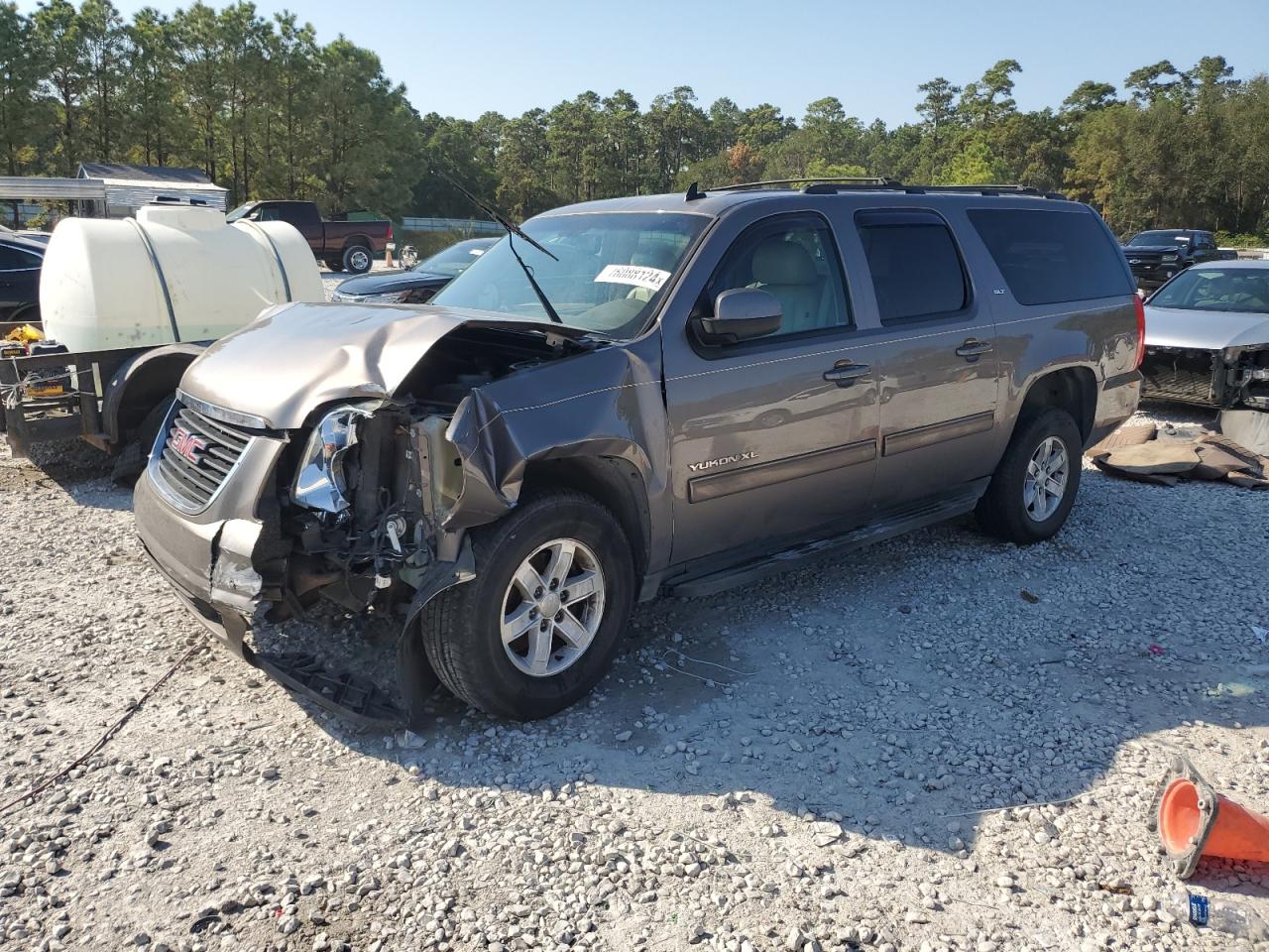 GMC YUKON XL C 2013