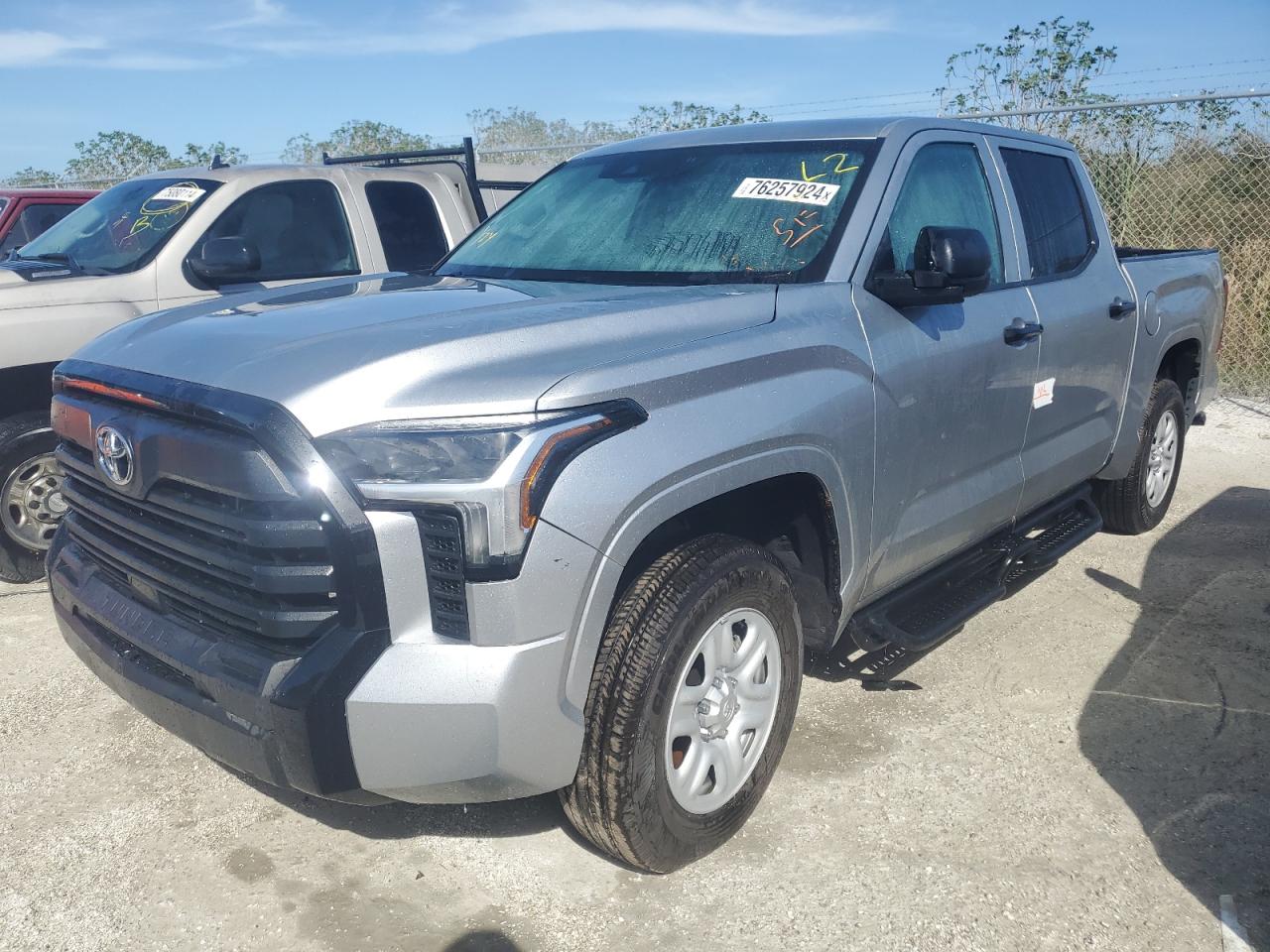 TOYOTA TUNDRA CRE 2024