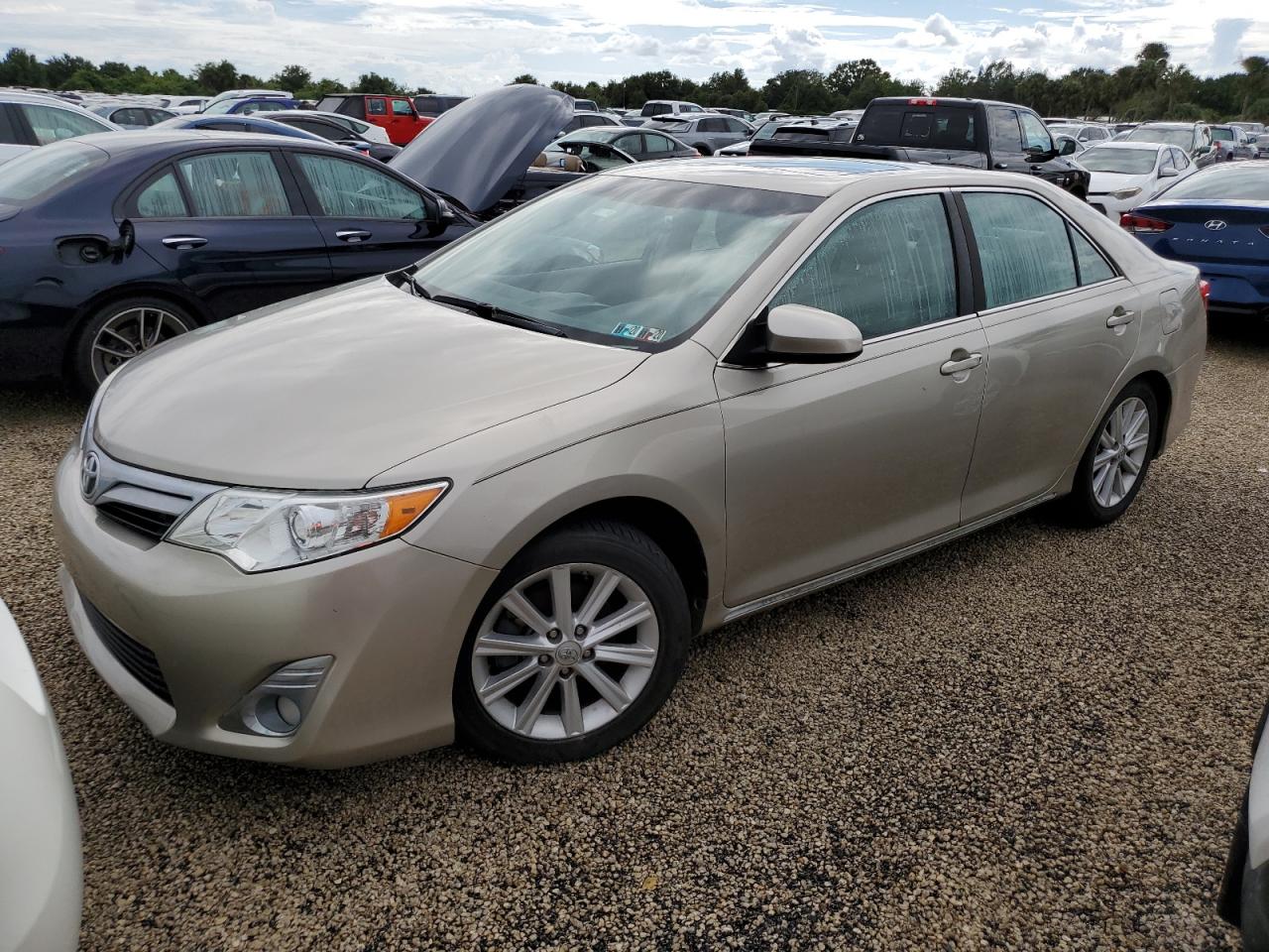 TOYOTA CAMRY SE 2014