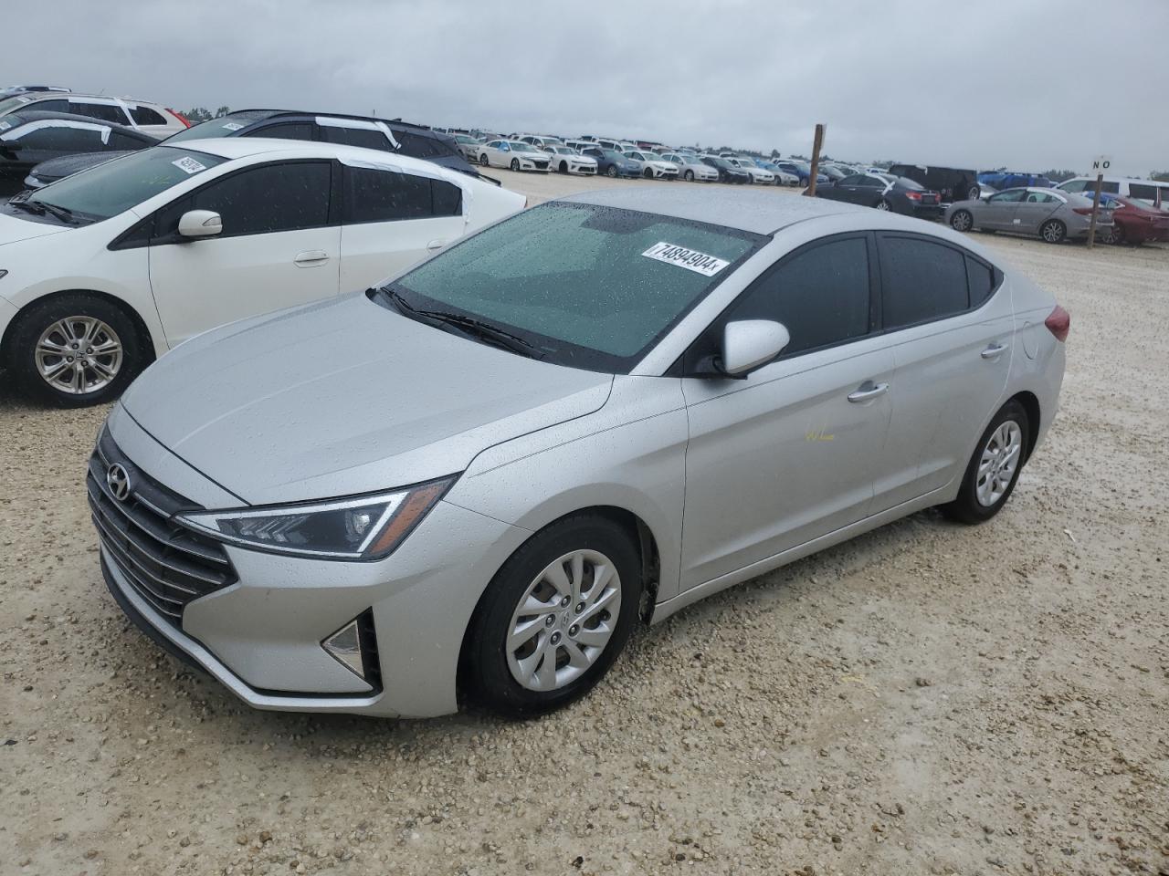 HYUNDAI ELANTRA SE 2019