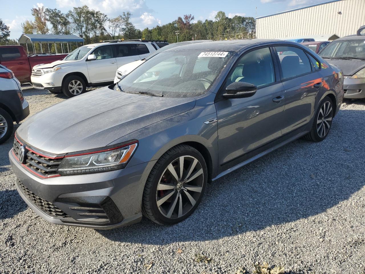 VOLKSWAGEN PASSAT GT 2018