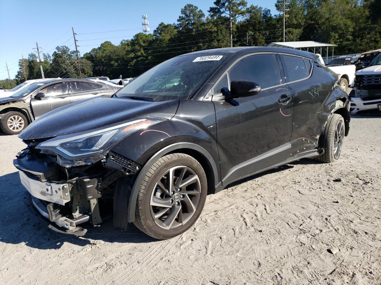 TOYOTA C-HR XLE 2021