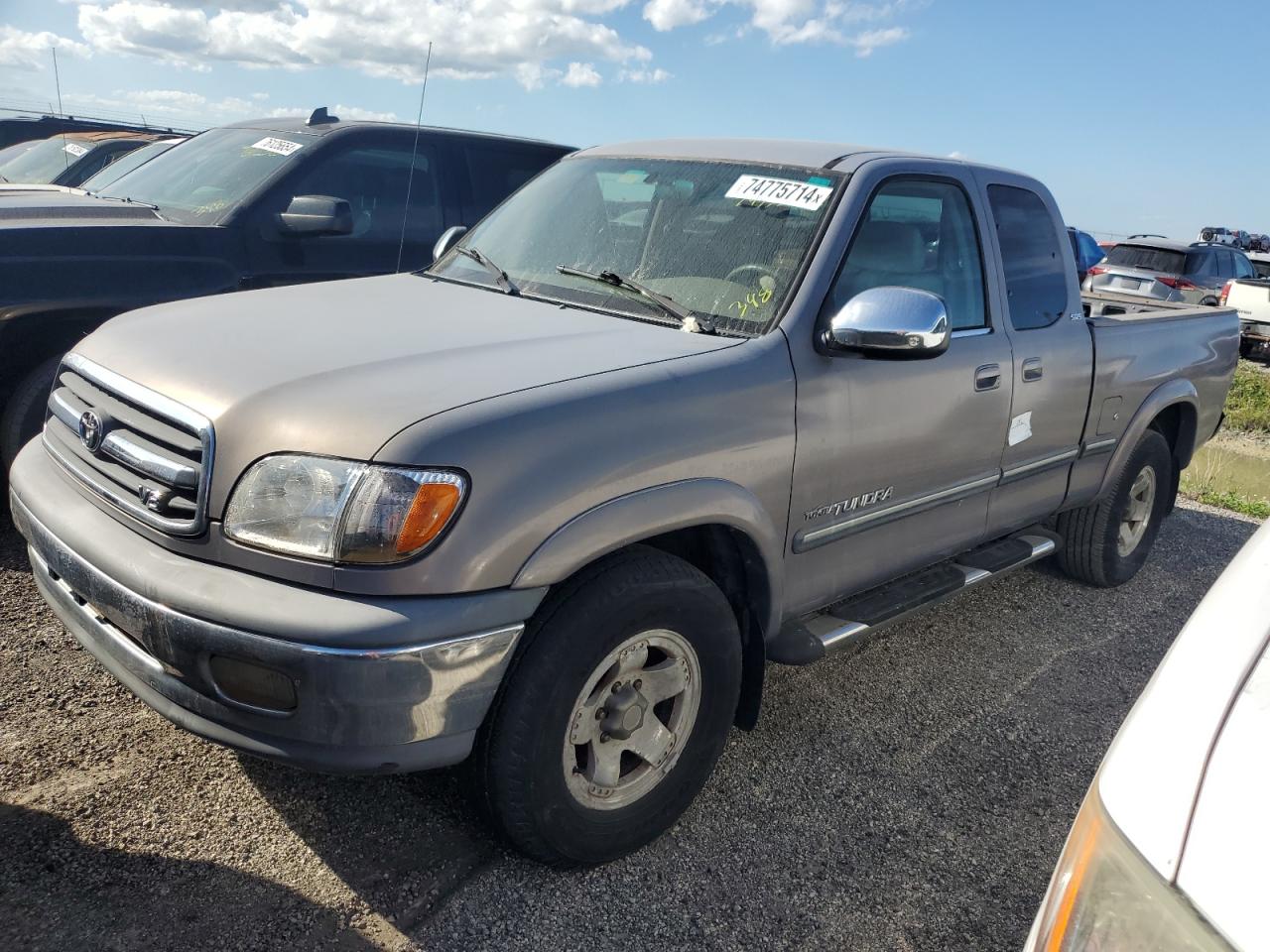 TOYOTA TUNDRA ACC 2002