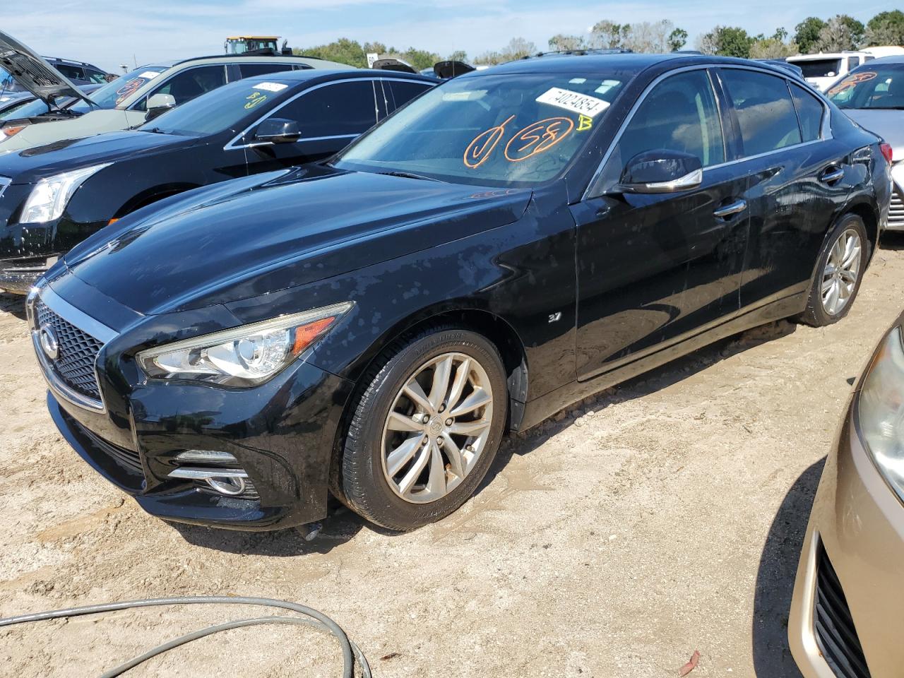 INFINITI Q50 BASE 2014