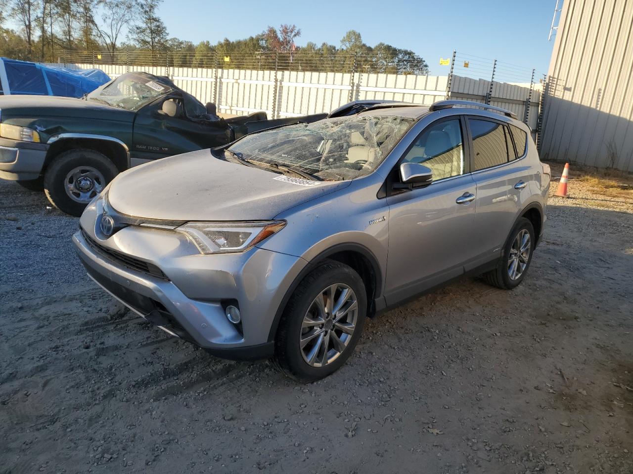 TOYOTA RAV4 HV LI 2017