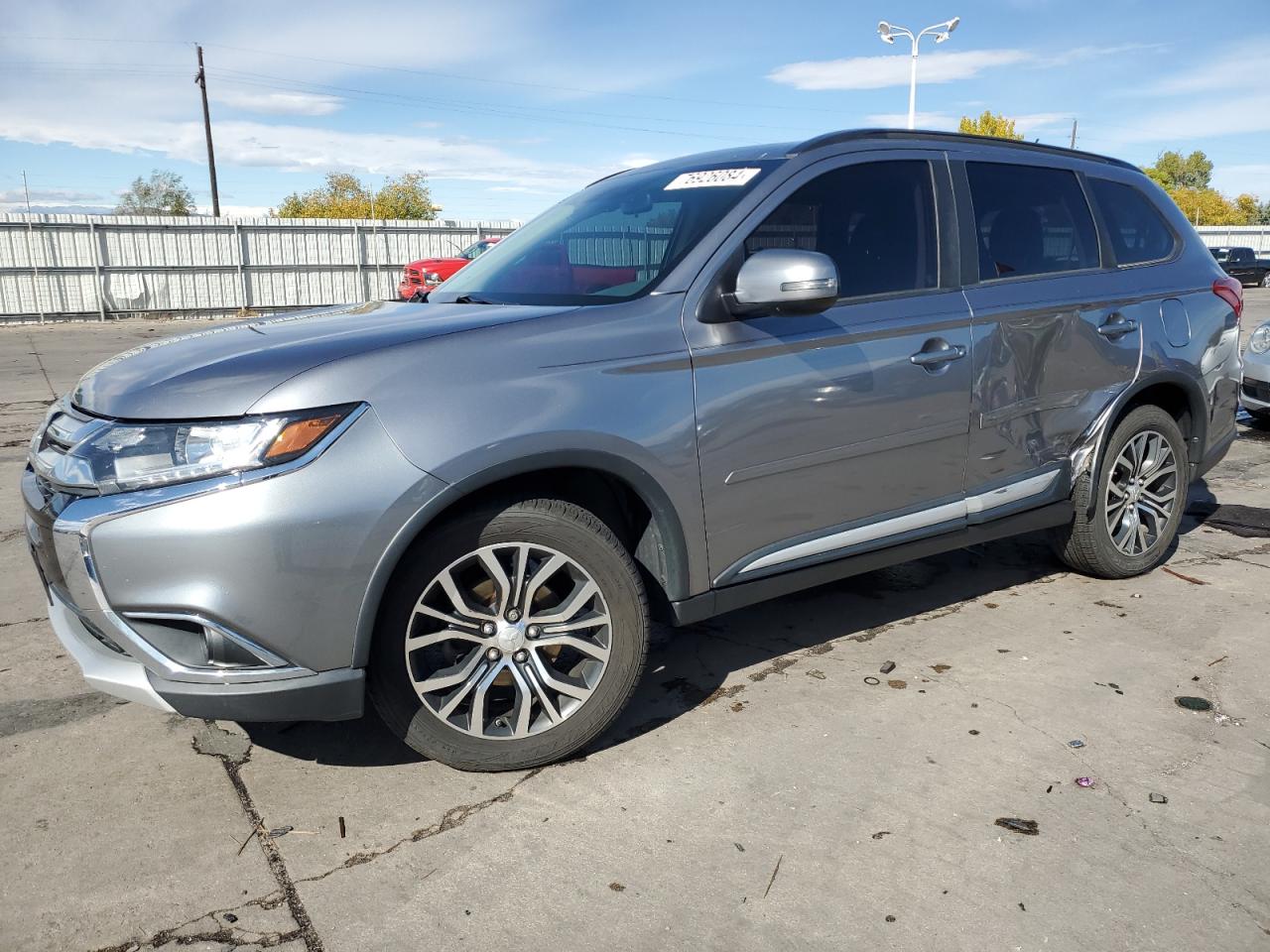 MITSUBISHI OUTLANDER 2016