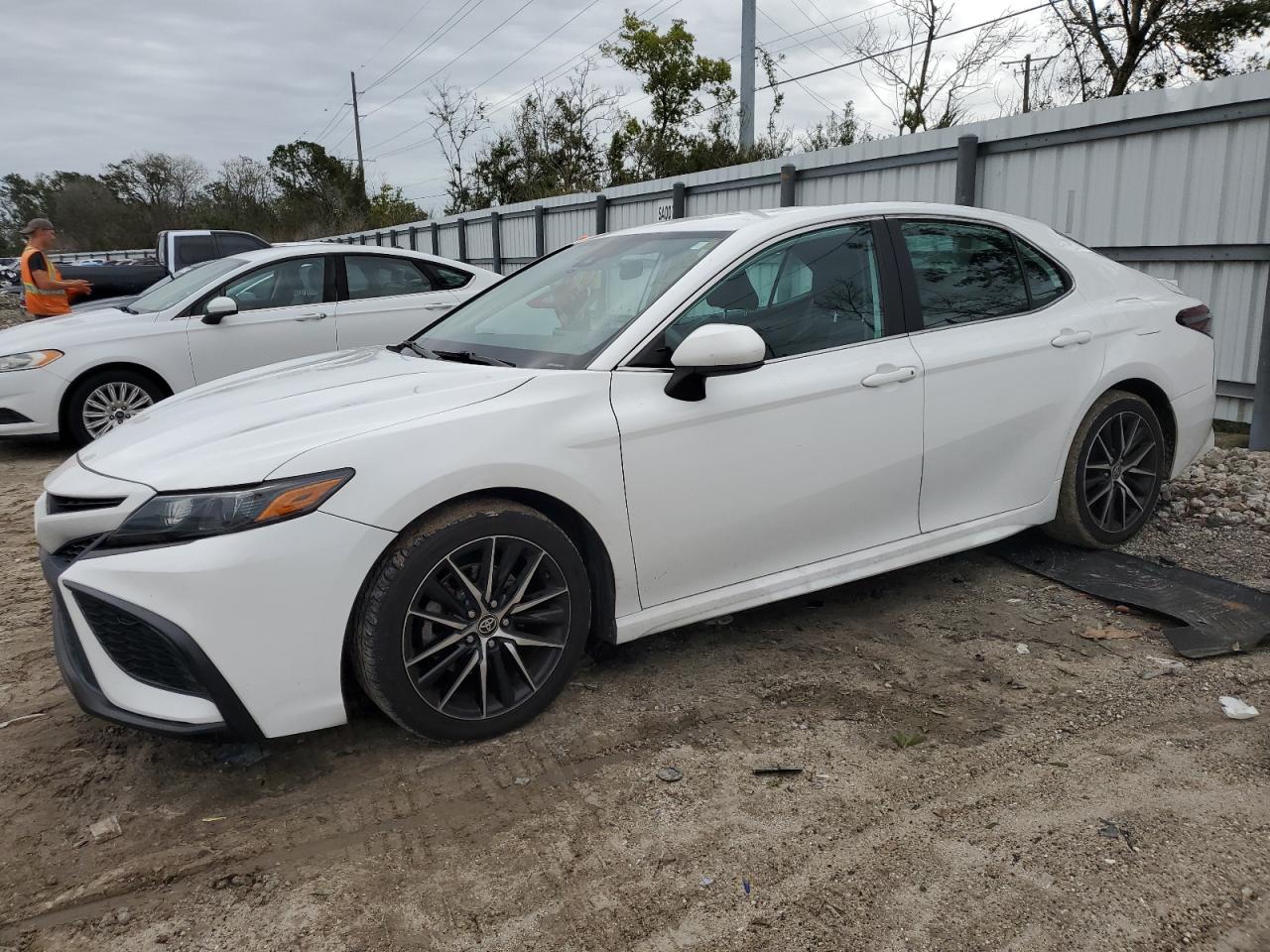 TOYOTA CAMRY SE 2021