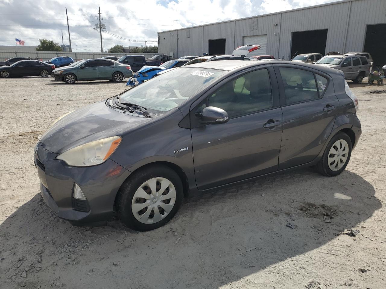 TOYOTA PRIUS C 2013