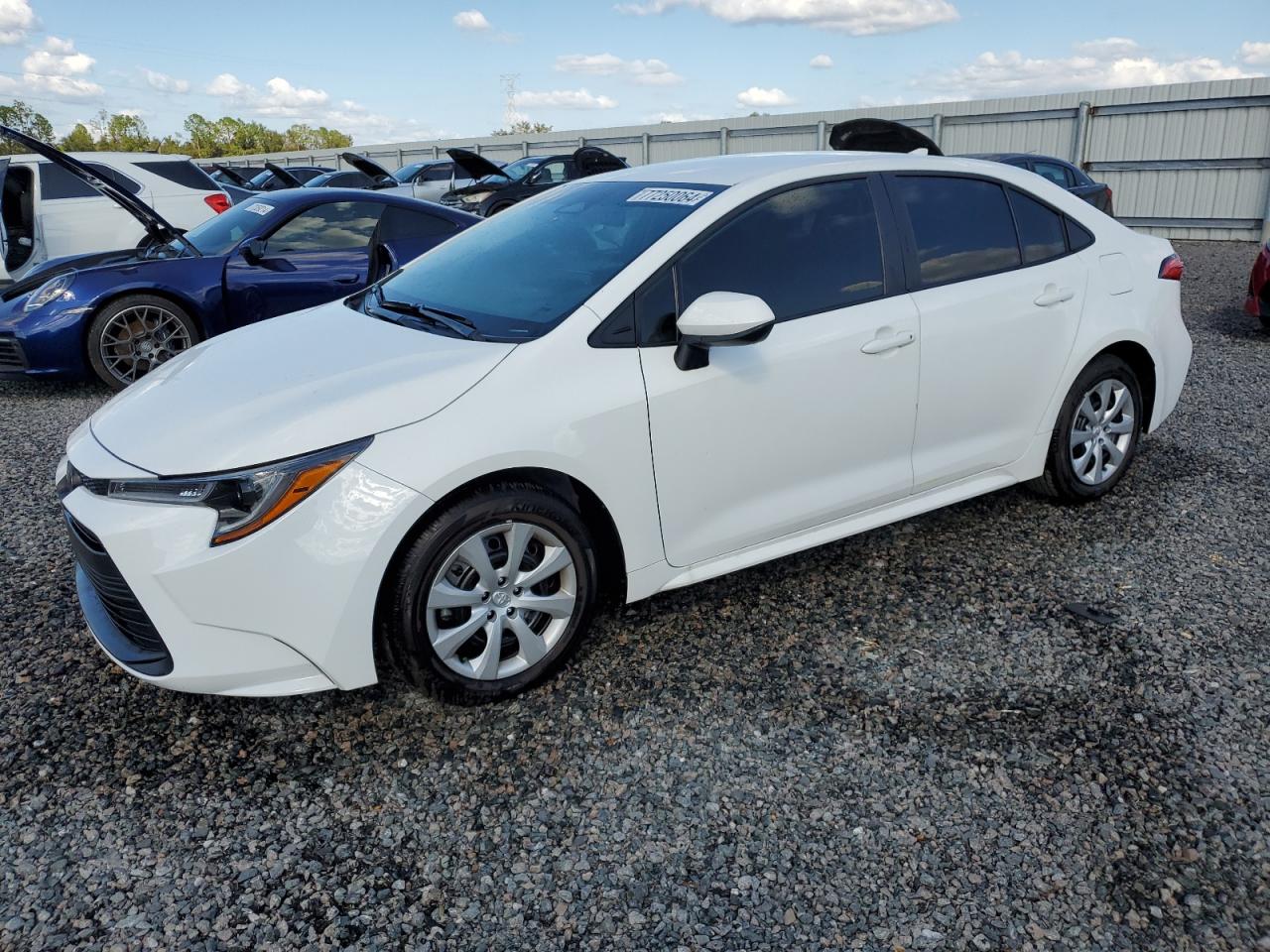 TOYOTA COROLLA LE 2024