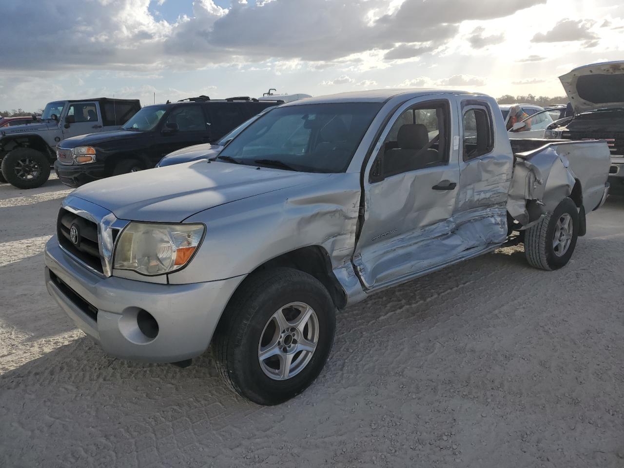 TOYOTA TACOMA ACC 2005