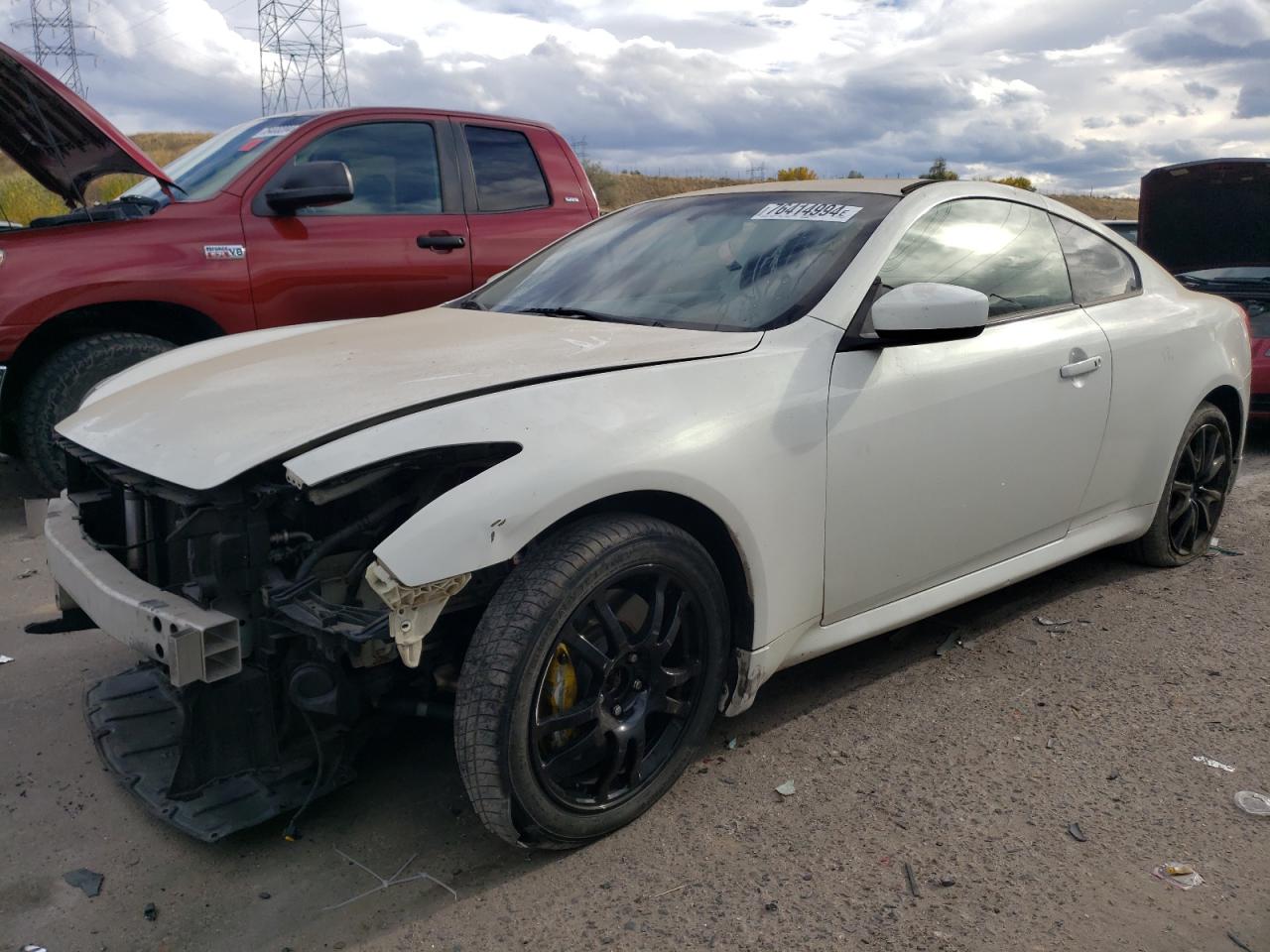 INFINITI G37 2013