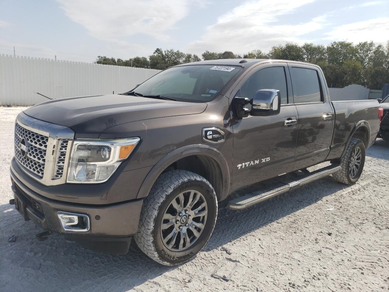 NISSAN TITAN XD S 2017