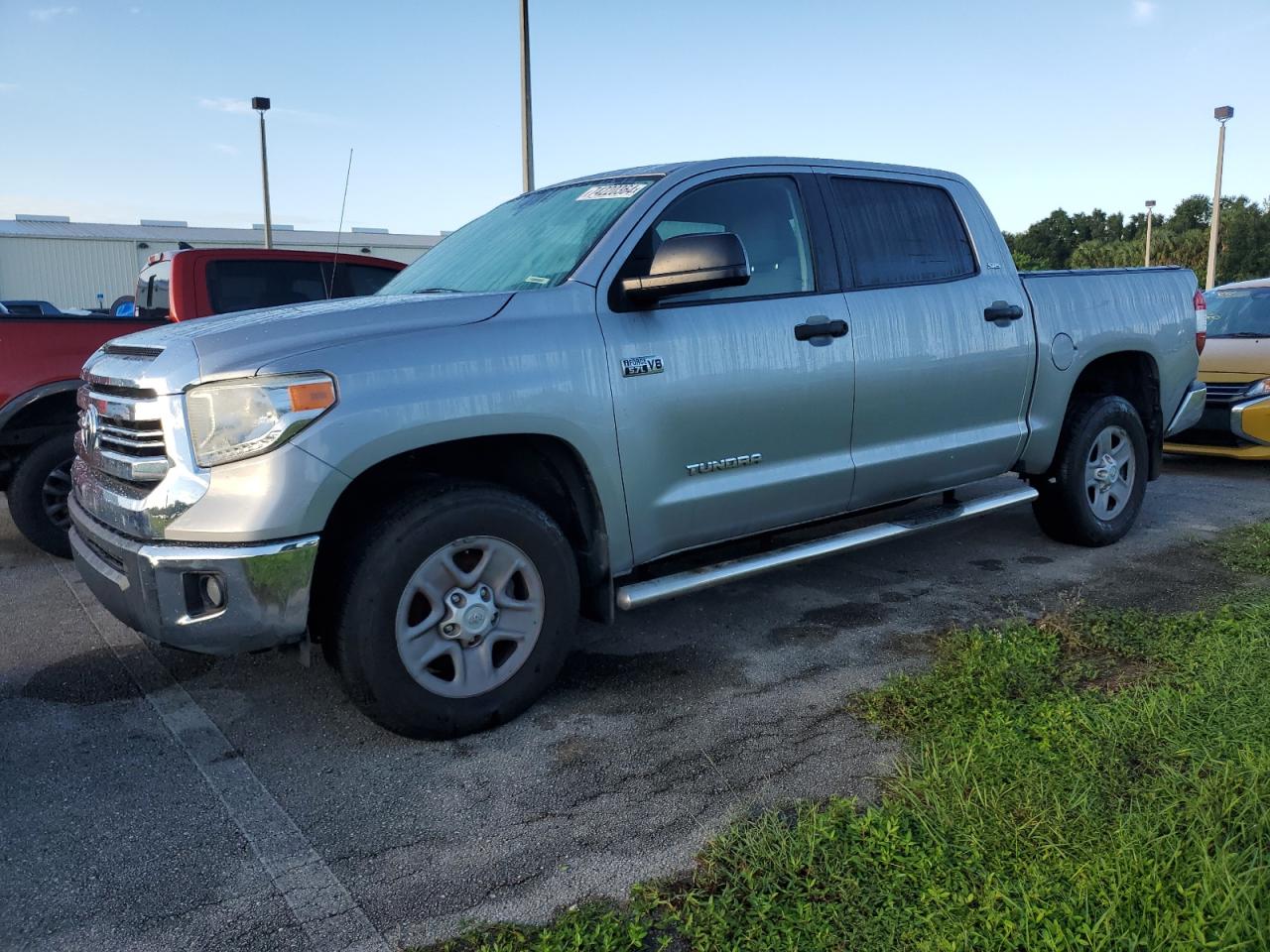 TOYOTA TUNDRA CRE 2017