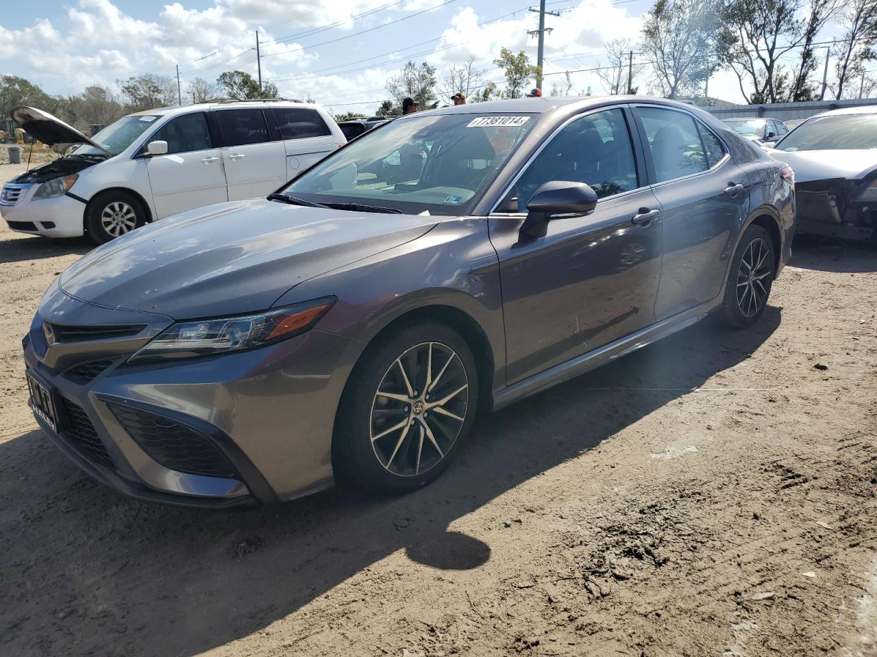 TOYOTA CAMRY SE 2022