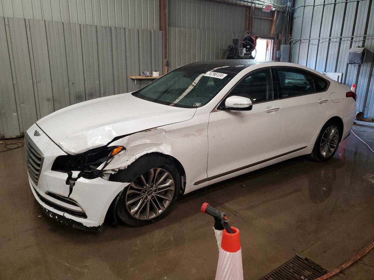 HYUNDAI GENESIS 3. 2015