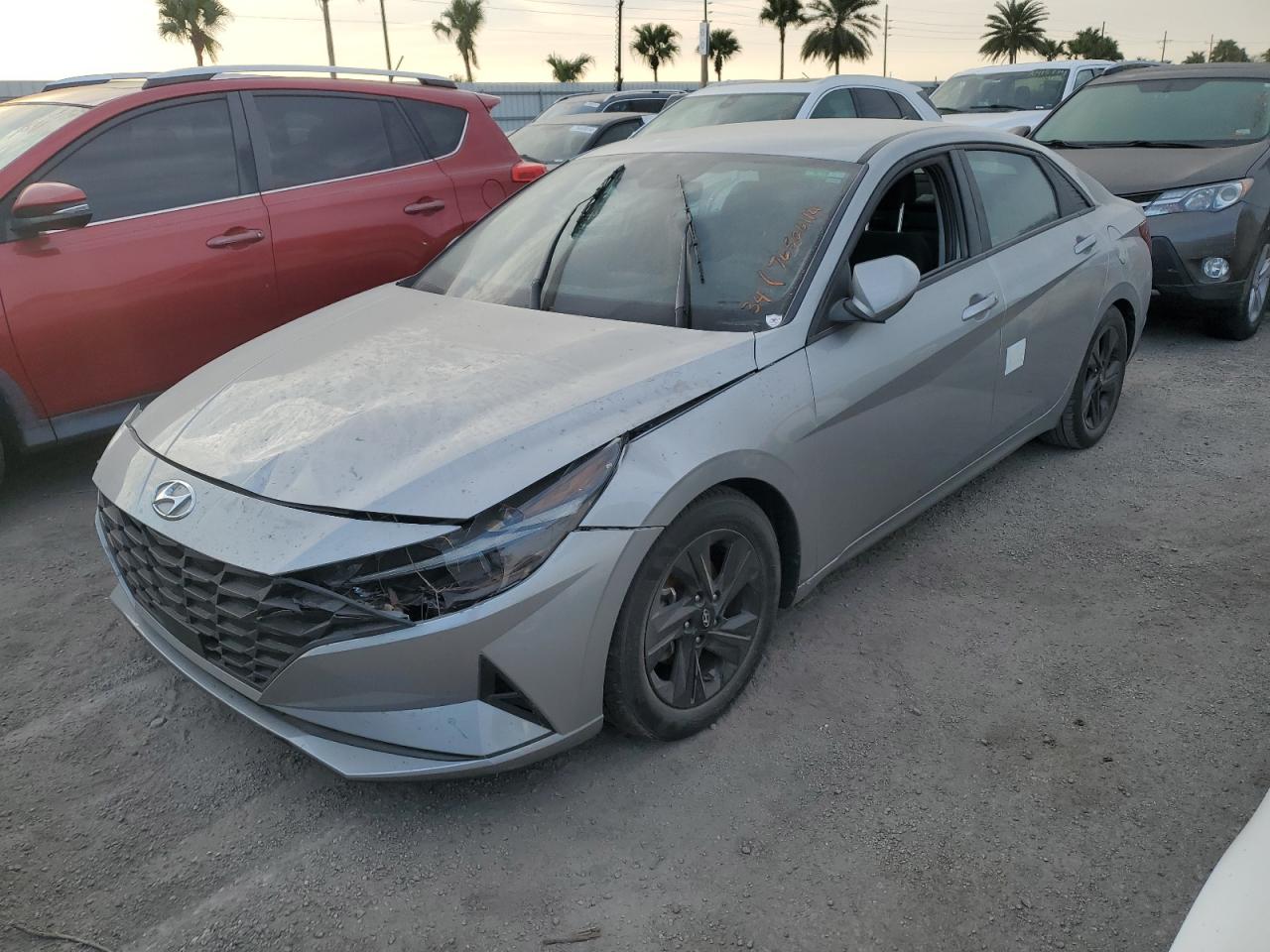 HYUNDAI ELANTRA SE 2021