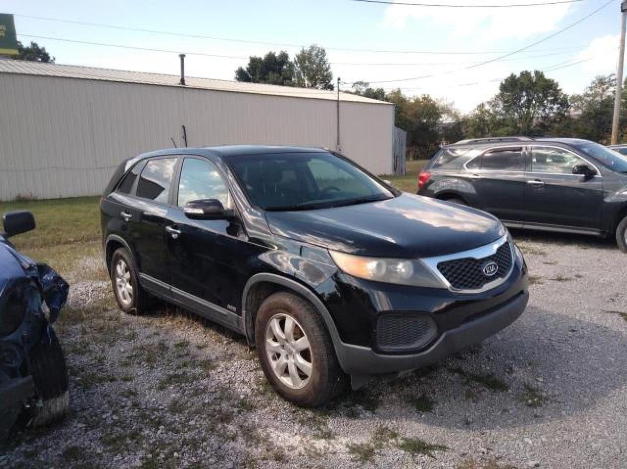 KIA SORENTO LX 2013