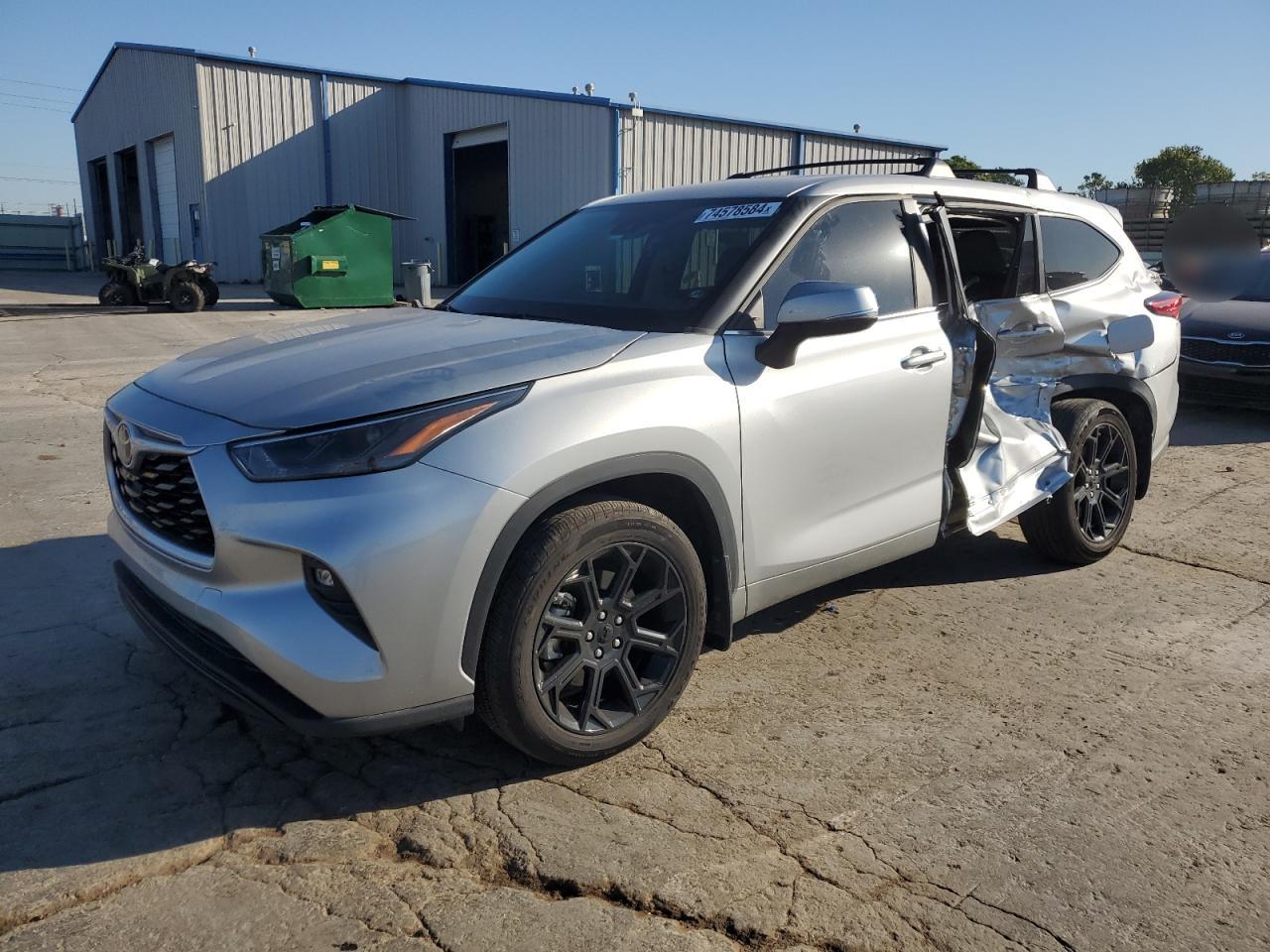 TOYOTA HIGHLANDER 2023