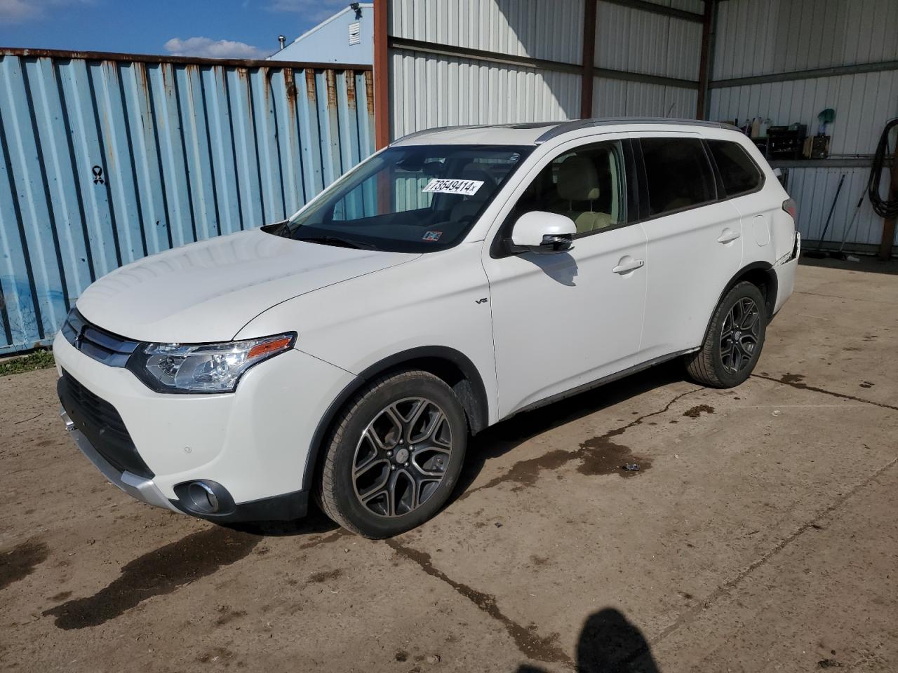 MITSUBISHI OUTLANDER 2015