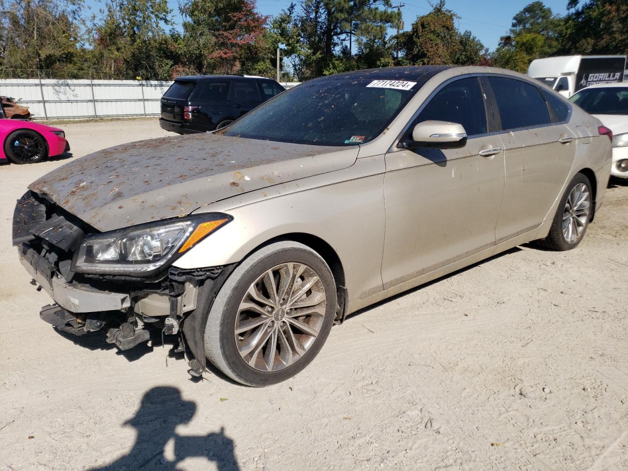 HYUNDAI GENESIS 3. 2015