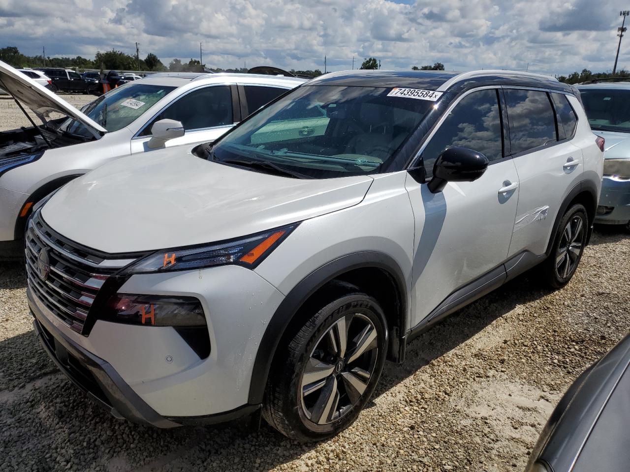 NISSAN ROGUE SL 2024