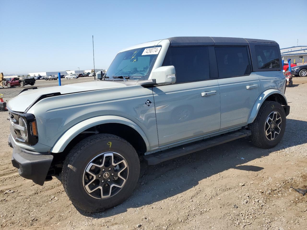 FORD BRONCO OUT 2024