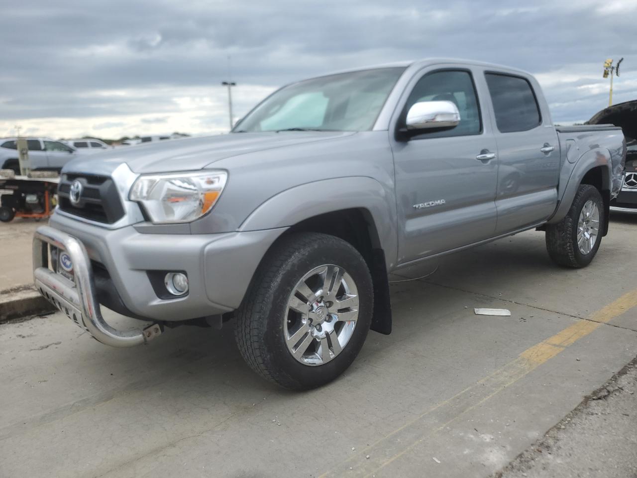 TOYOTA TACOMA DOU 2015