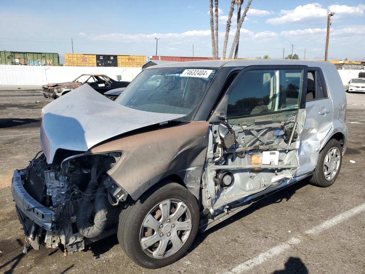 TOYOTA SCION XB 2010