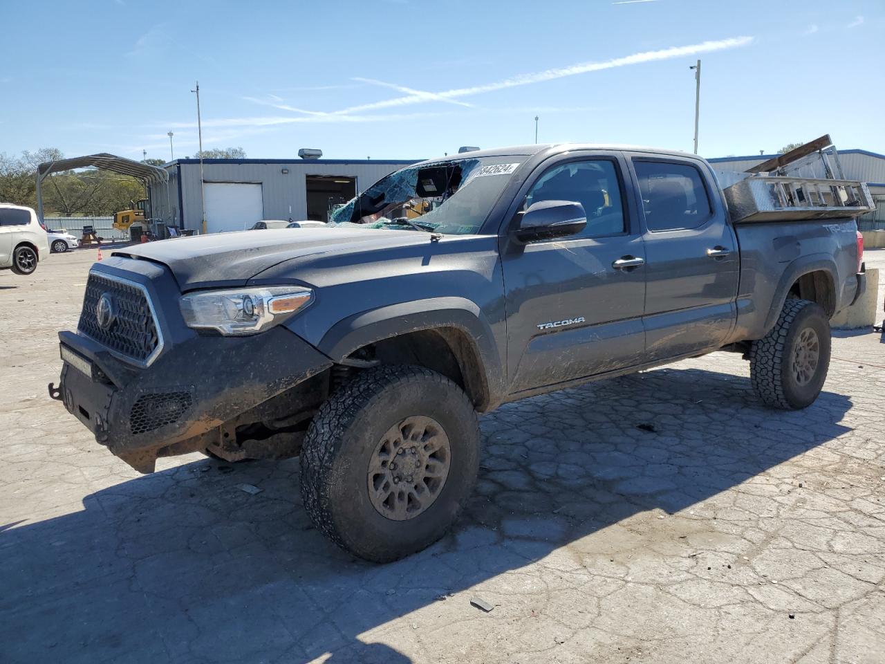 TOYOTA TACOMA DOU 2019