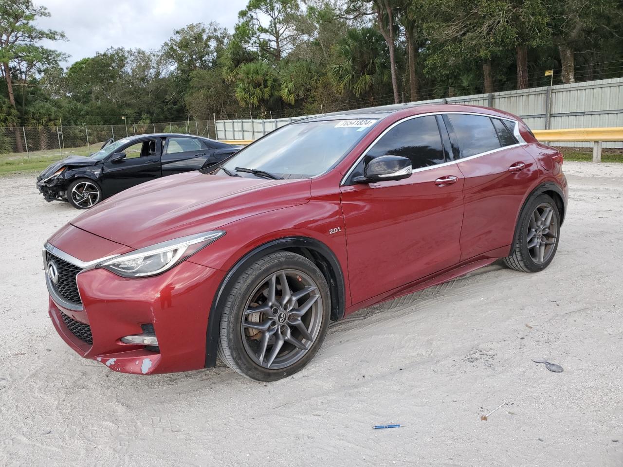 INFINITI QX30 BASE 2017