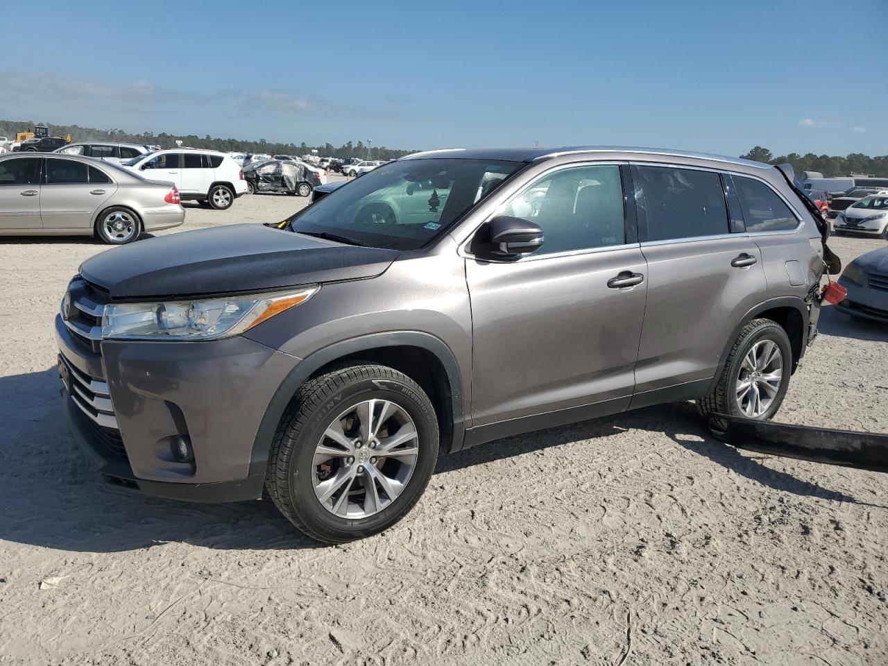 TOYOTA HIGHLANDER 2019