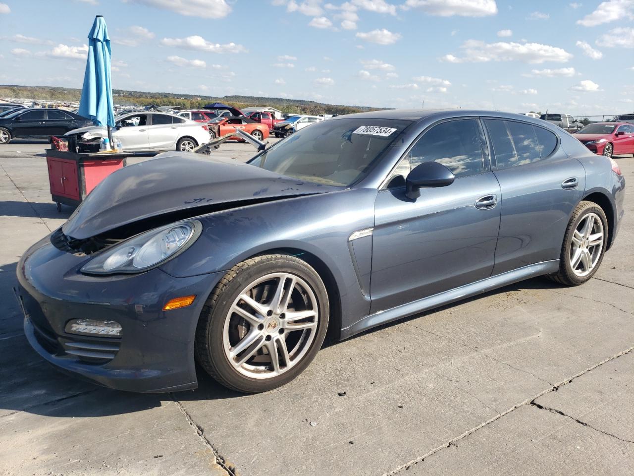 PORSCHE PANAMERA 2 2012