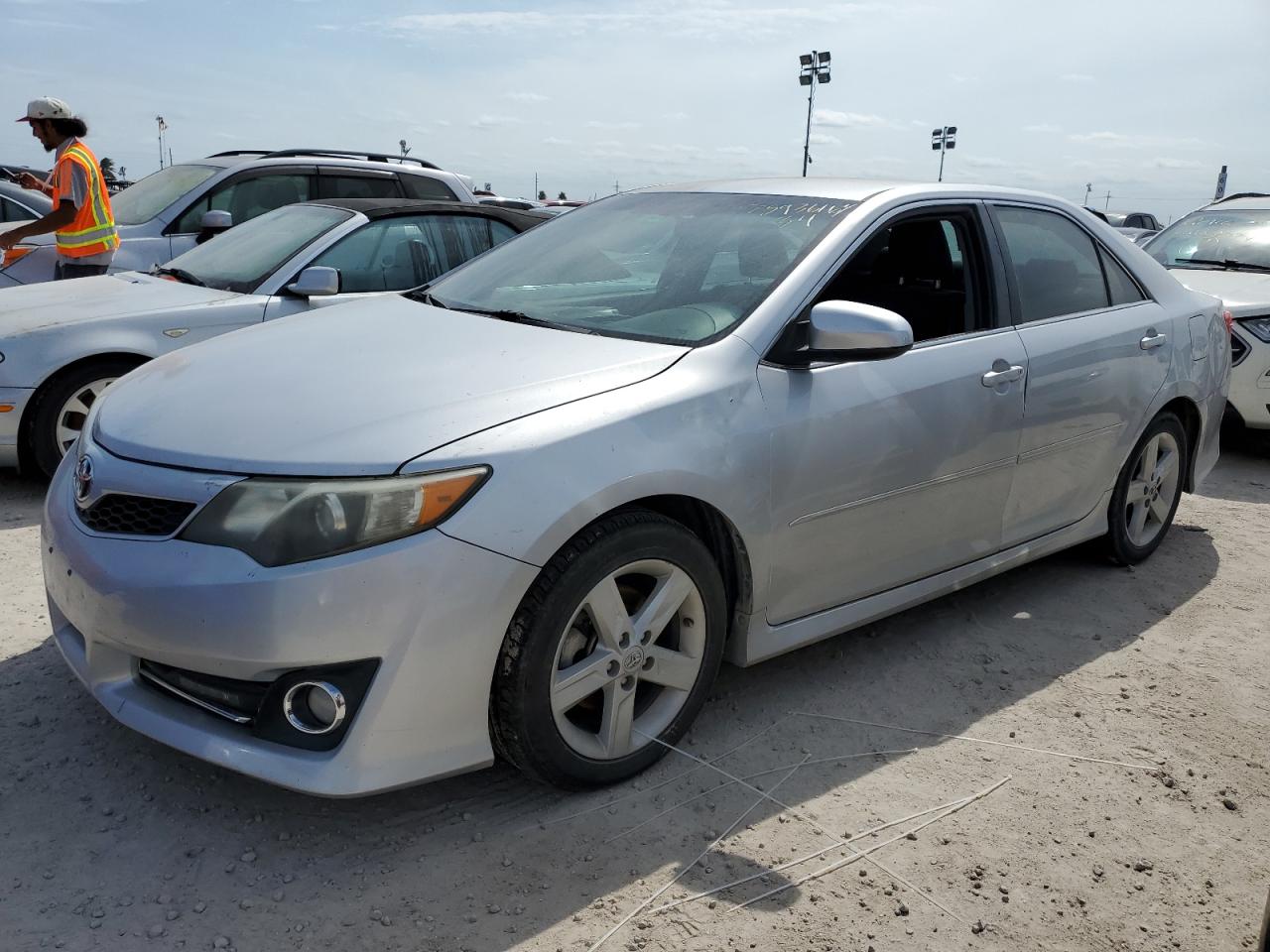 TOYOTA CAMRY L 2014