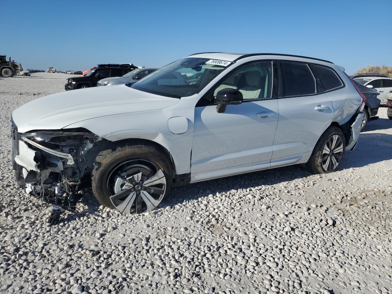 VOLVO XC60 PLUS 2024