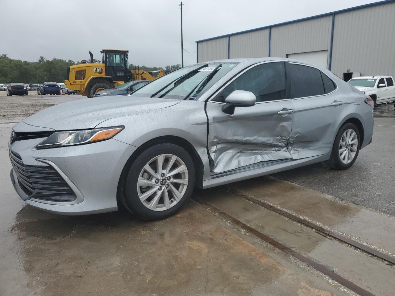 TOYOTA CAMRY LE 2022