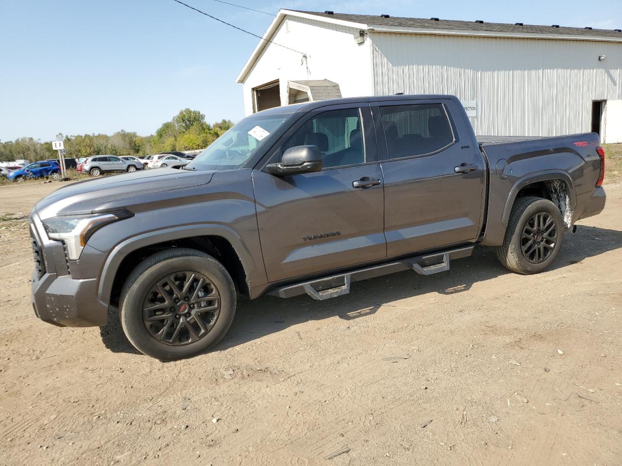 TOYOTA TUNDRA CRE 2023