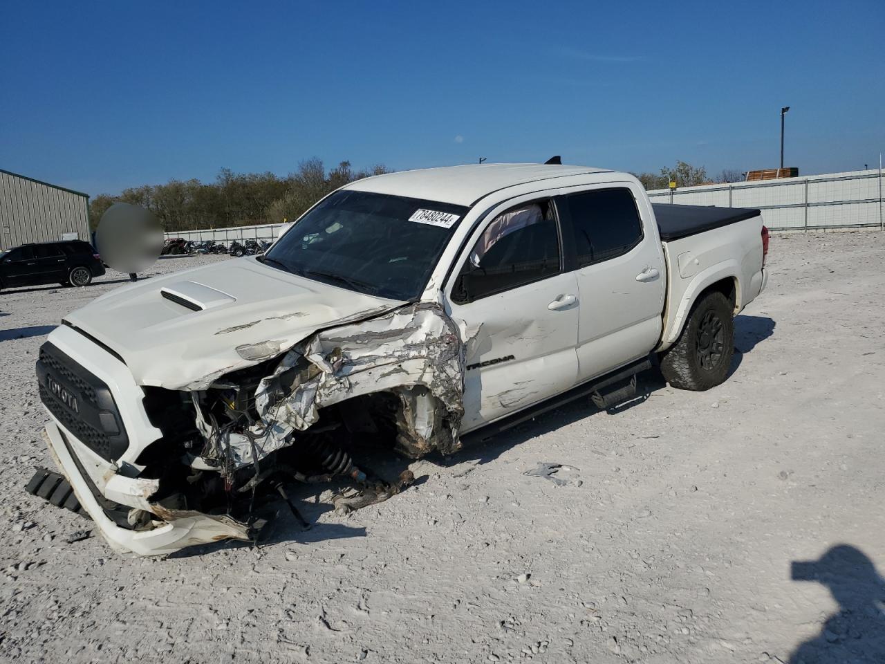 TOYOTA TACOMA DOU 2017