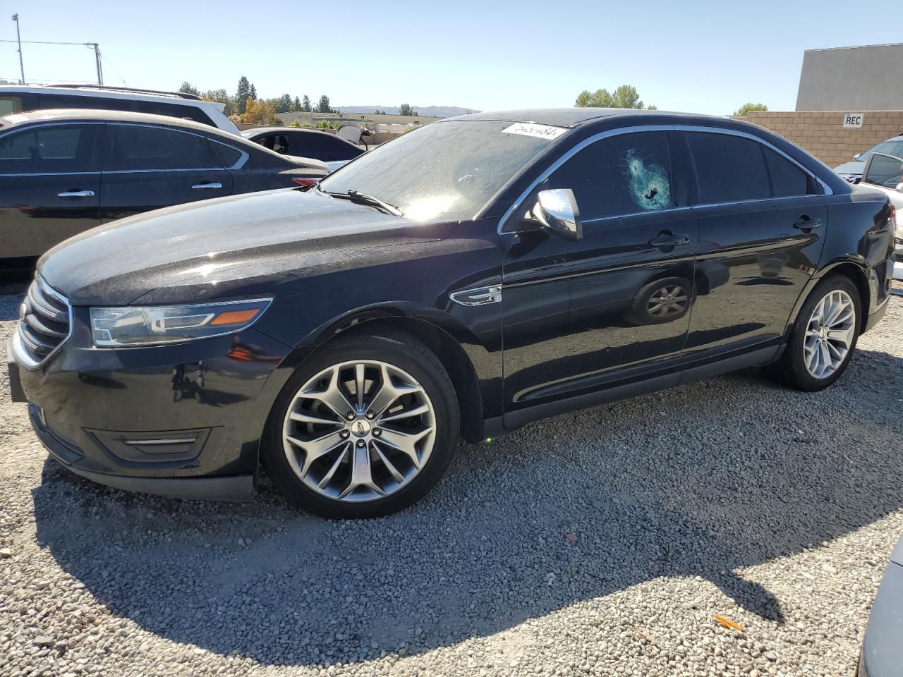 FORD TAURUS LIM 2016