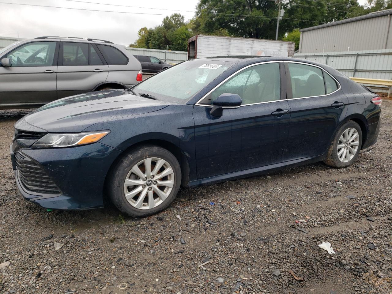 TOYOTA CAMRY LE 2018