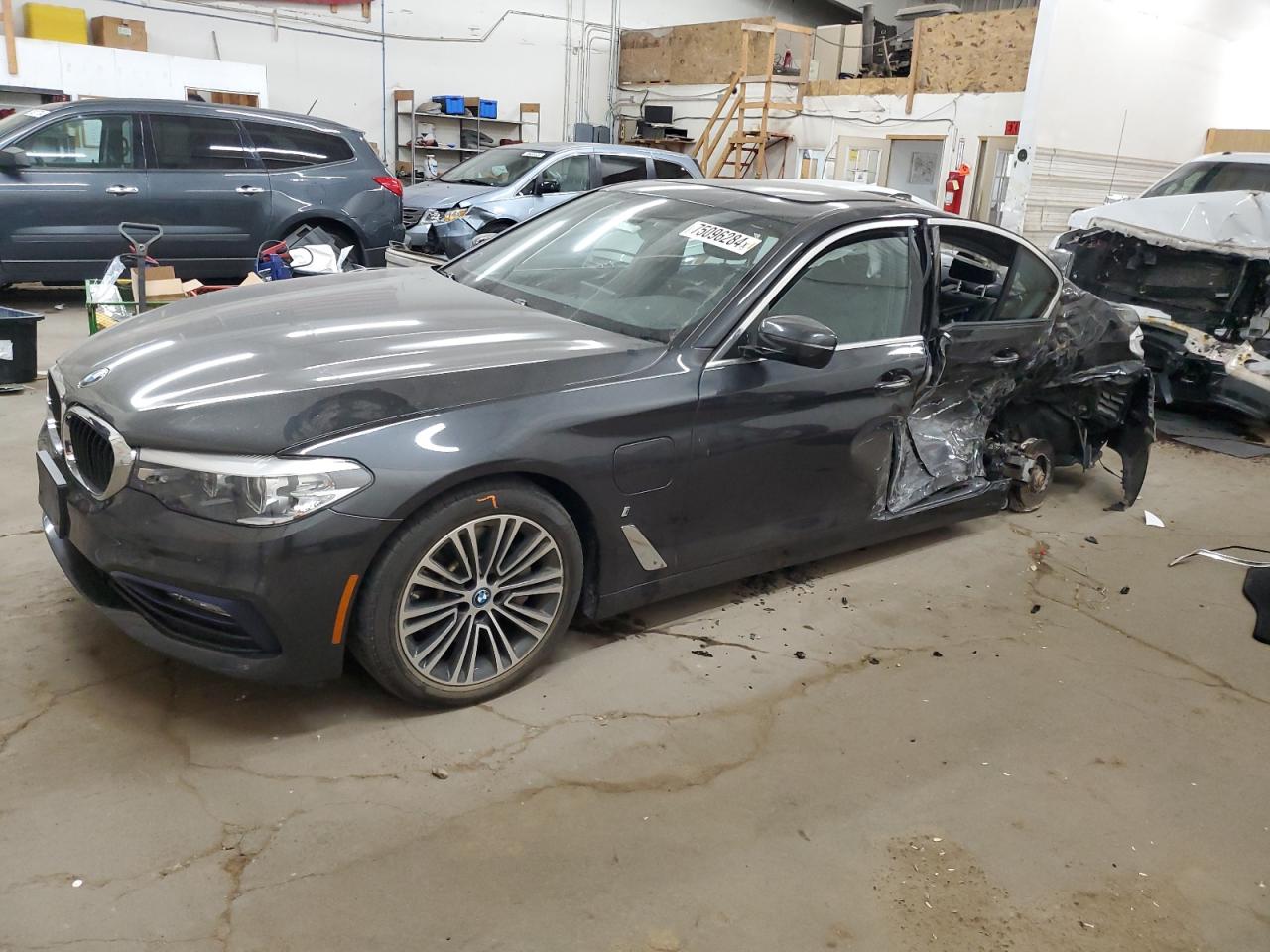 BMW 530XE 2018