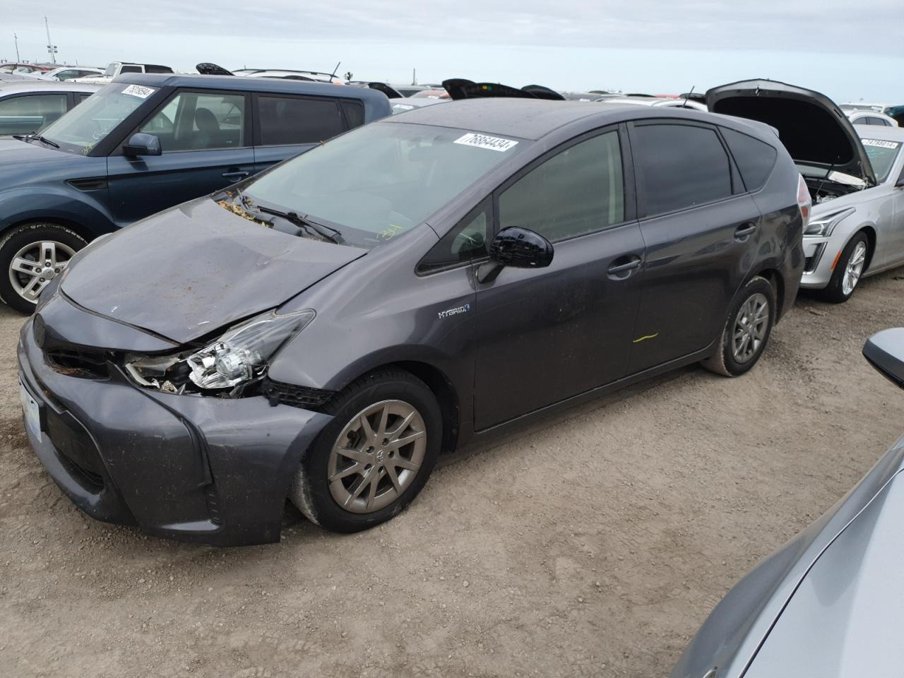 TOYOTA PRIUS V 2015