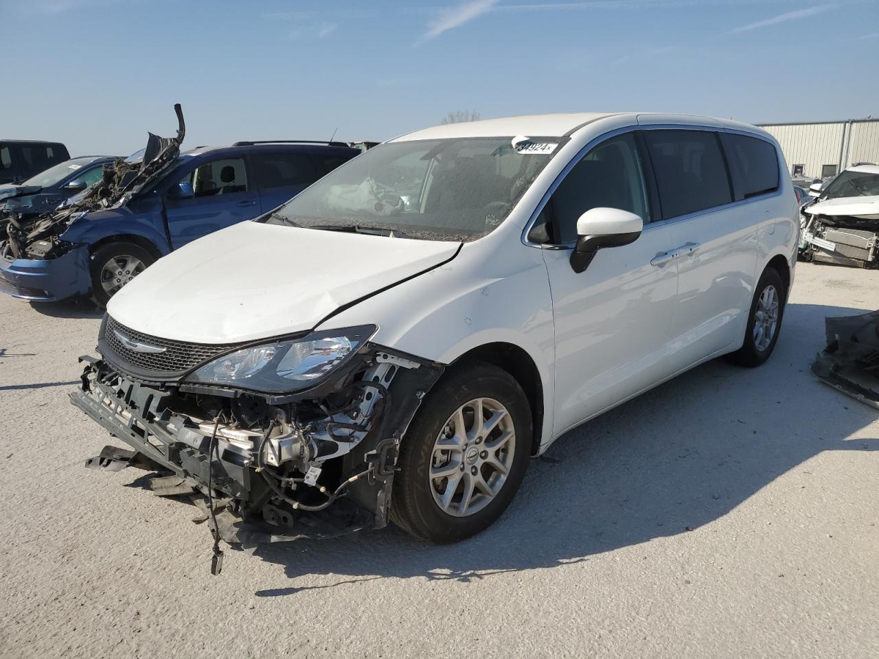 CHRYSLER VOYAGER LX 2022