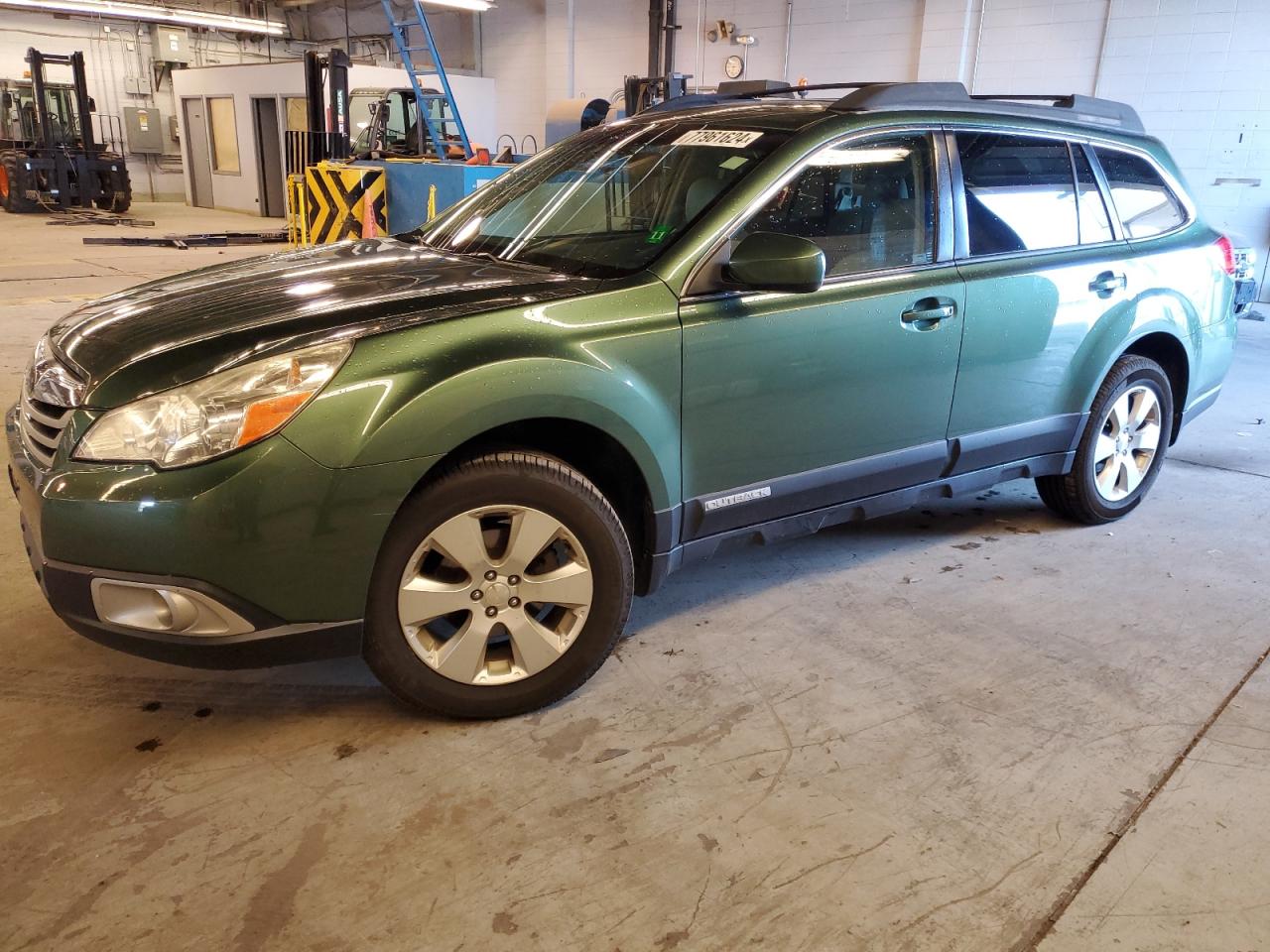 SUBARU OUTBACK 2. 2012