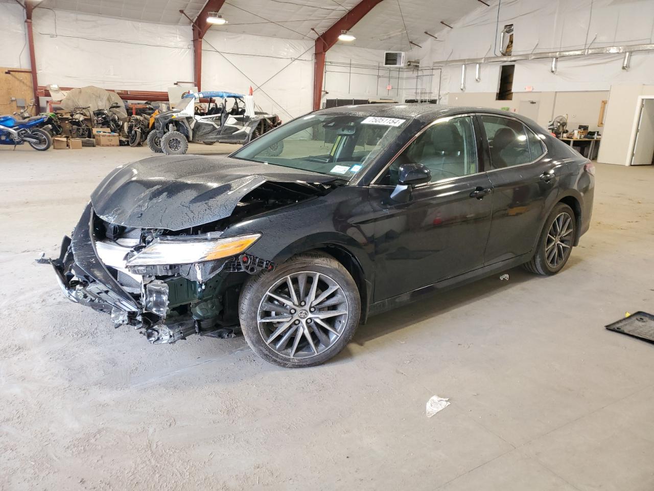 TOYOTA CAMRY XLE 2021