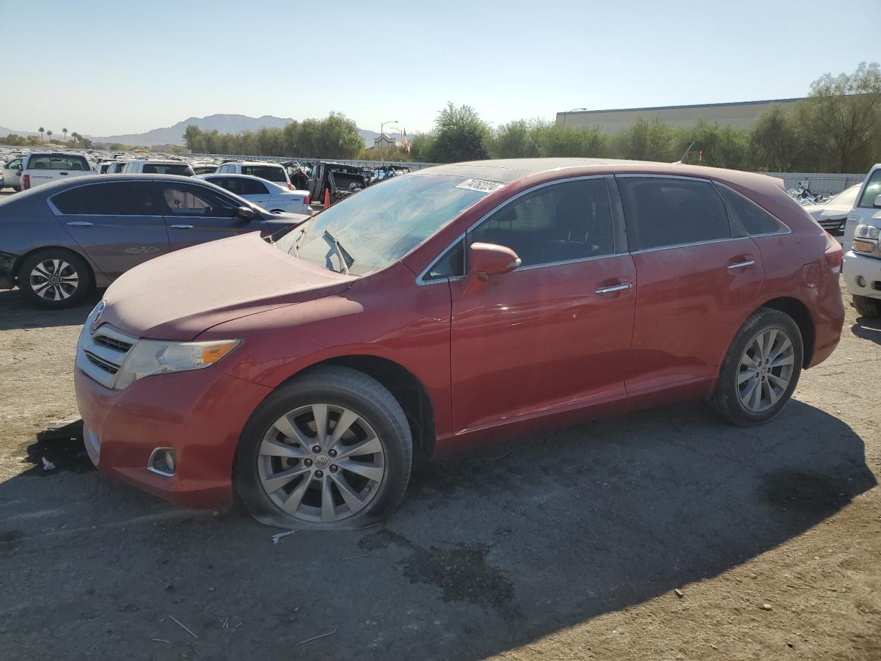 TOYOTA VENZA LE 2015