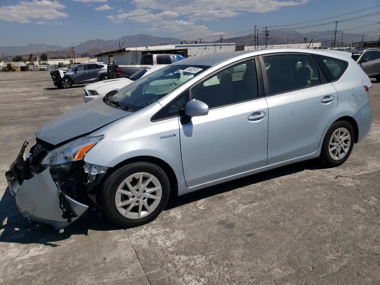 TOYOTA PRIUS V 2012