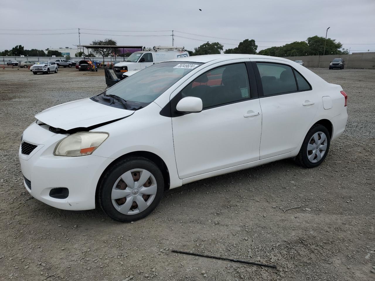 TOYOTA YARIS 2012