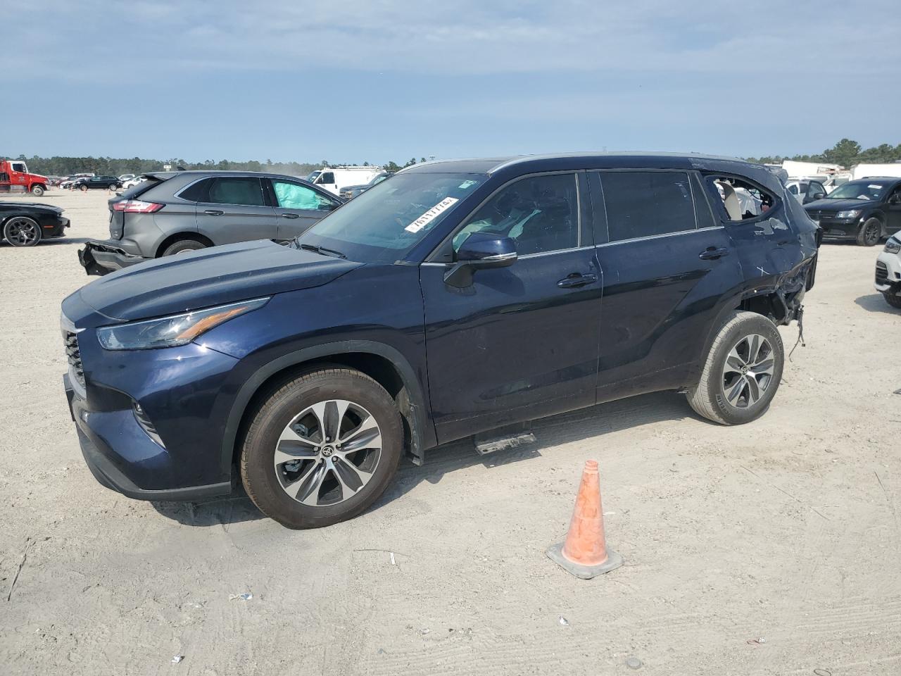 TOYOTA HIGHLANDER 2024